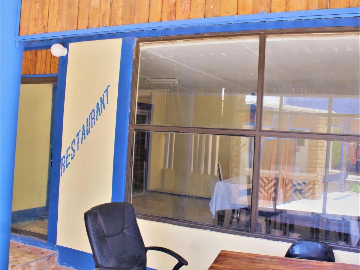P Wake Guesthouse Opuwo Dış mekan fotoğraf