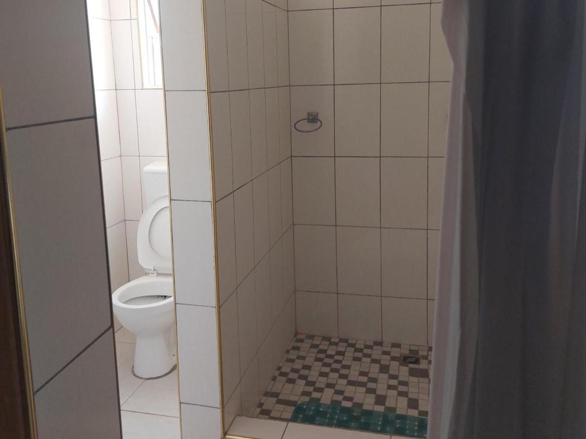 P Wake Guesthouse Opuwo Oda fotoğraf