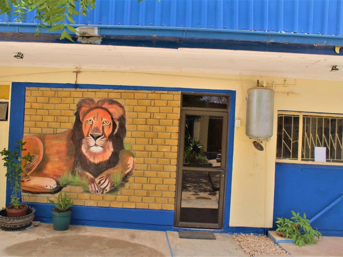 P Wake Guesthouse Opuwo Dış mekan fotoğraf