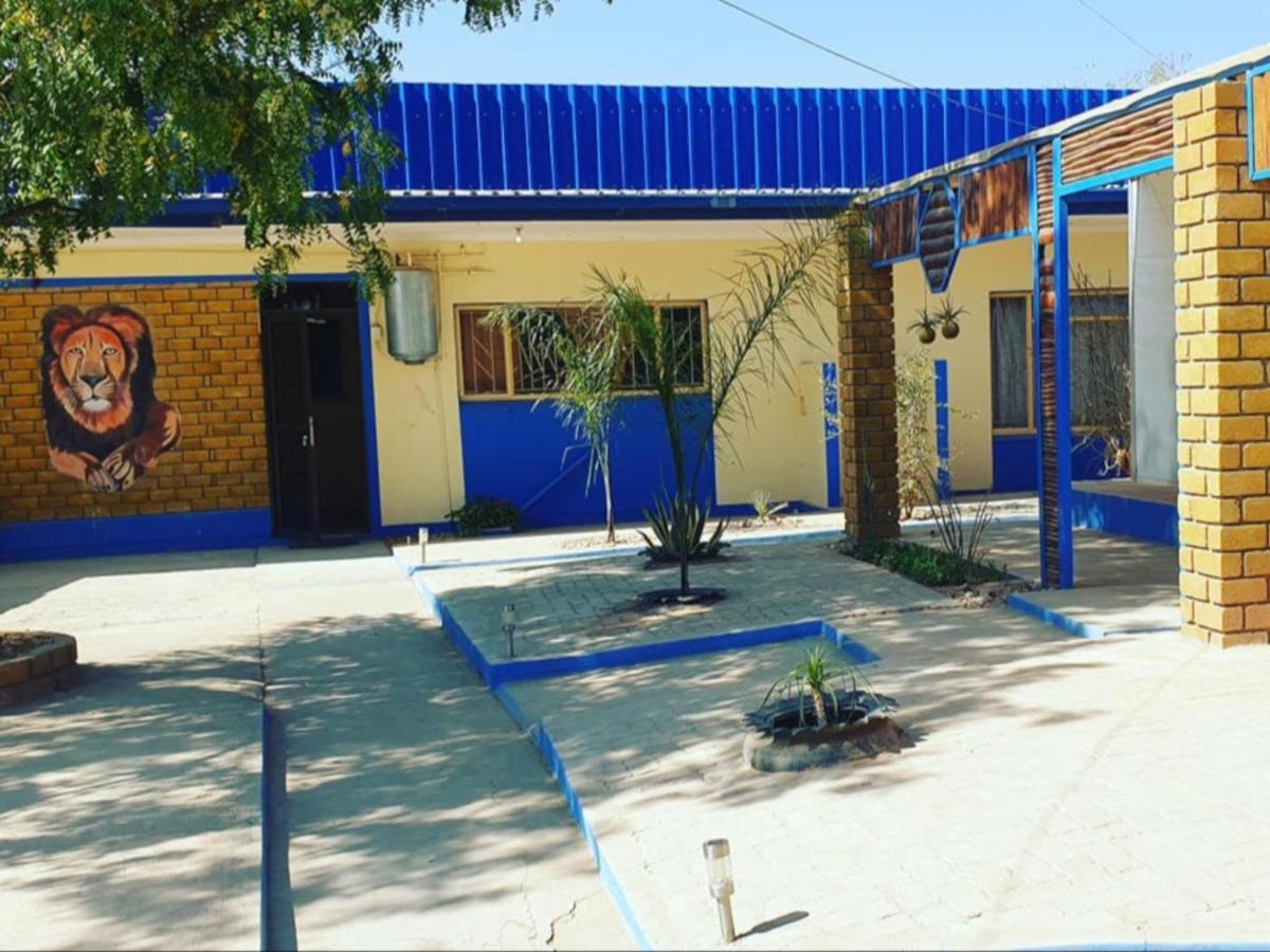 P Wake Guesthouse Opuwo Dış mekan fotoğraf
